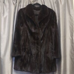 FUR MINK Genuine Vintage Brown Beautiful 3/4 Coat